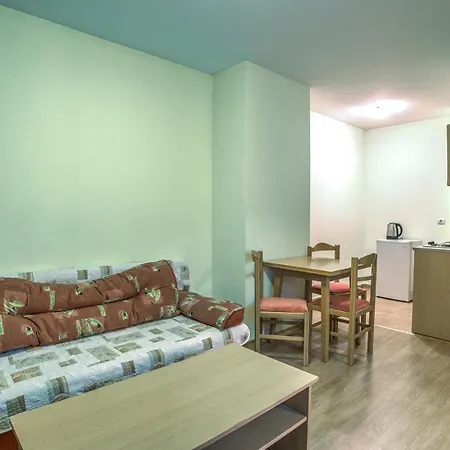 - Castle Complex 2 Apartment *