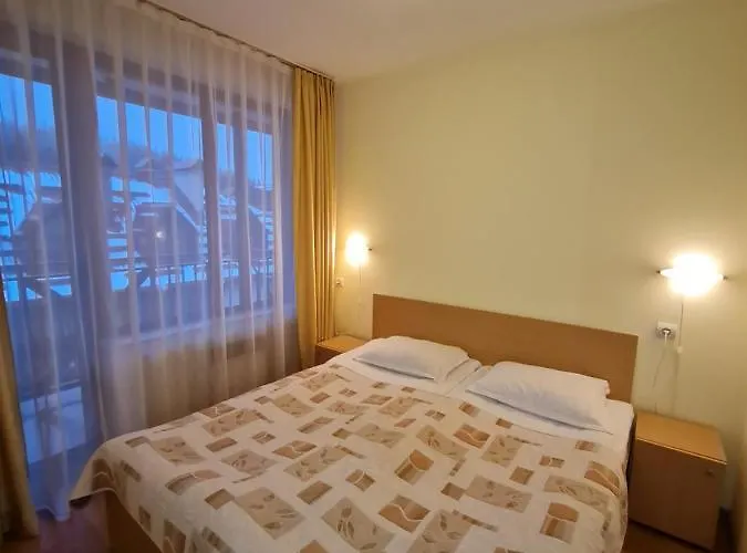 - Castle Complex 2 アパート パンポロボ