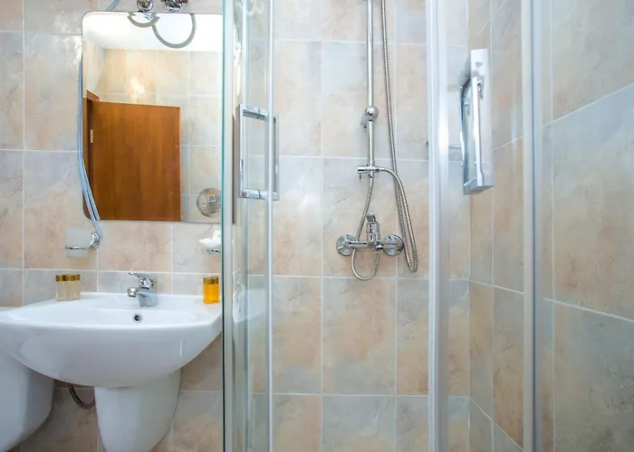 - Castle Complex 2 パンポロボ